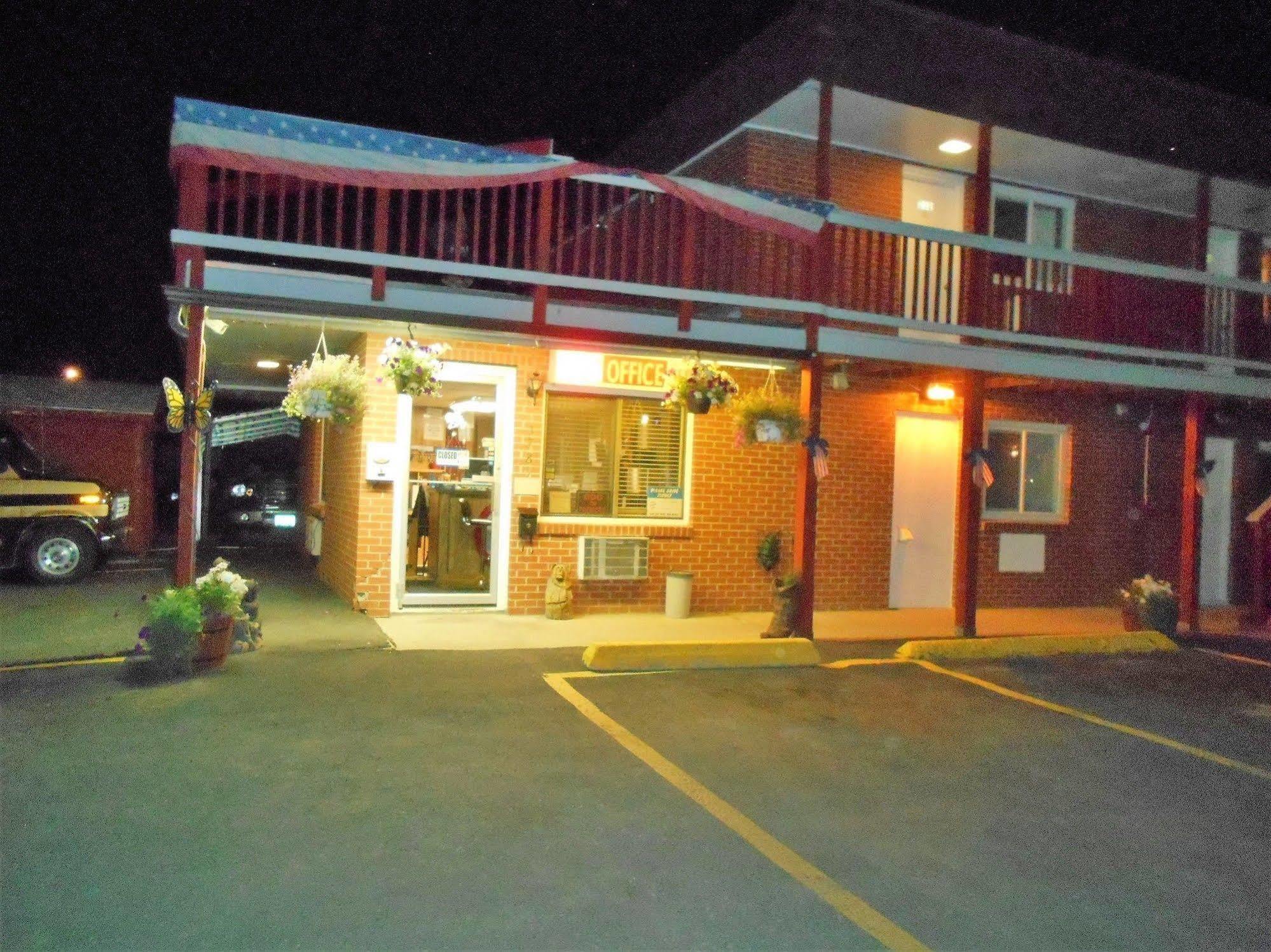 Super Saver Inn Sheridan Bagian luar foto