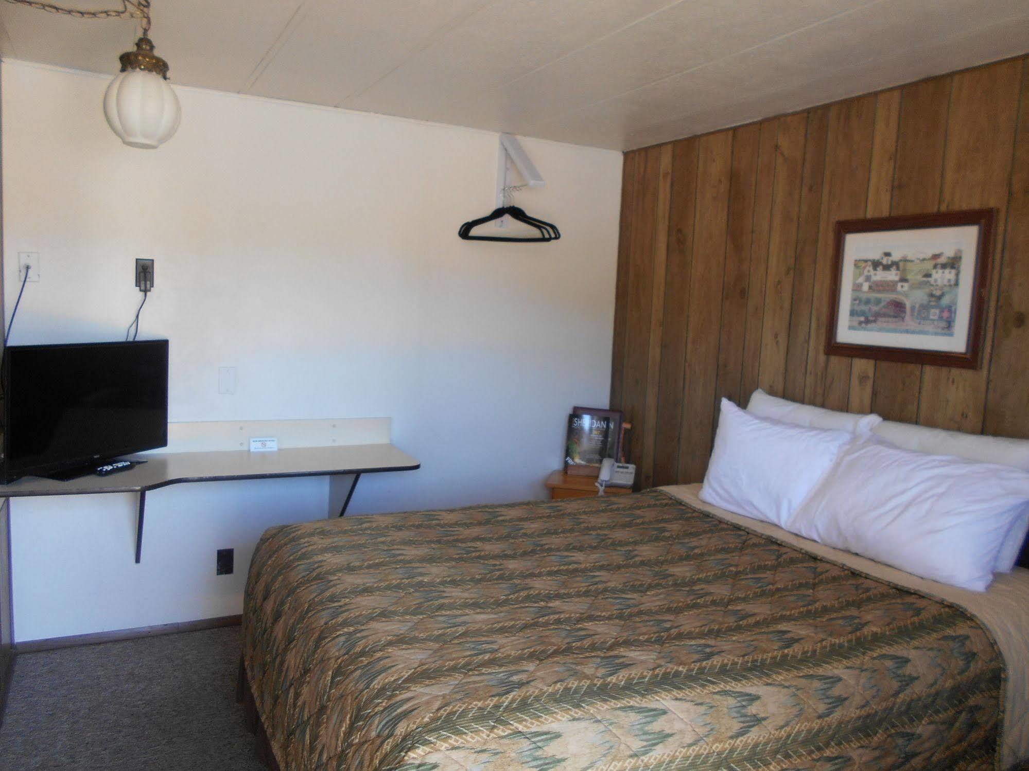 Super Saver Inn Sheridan Bagian luar foto