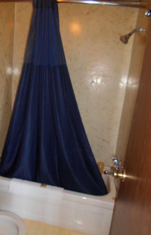 Super Saver Inn Sheridan Bagian luar foto