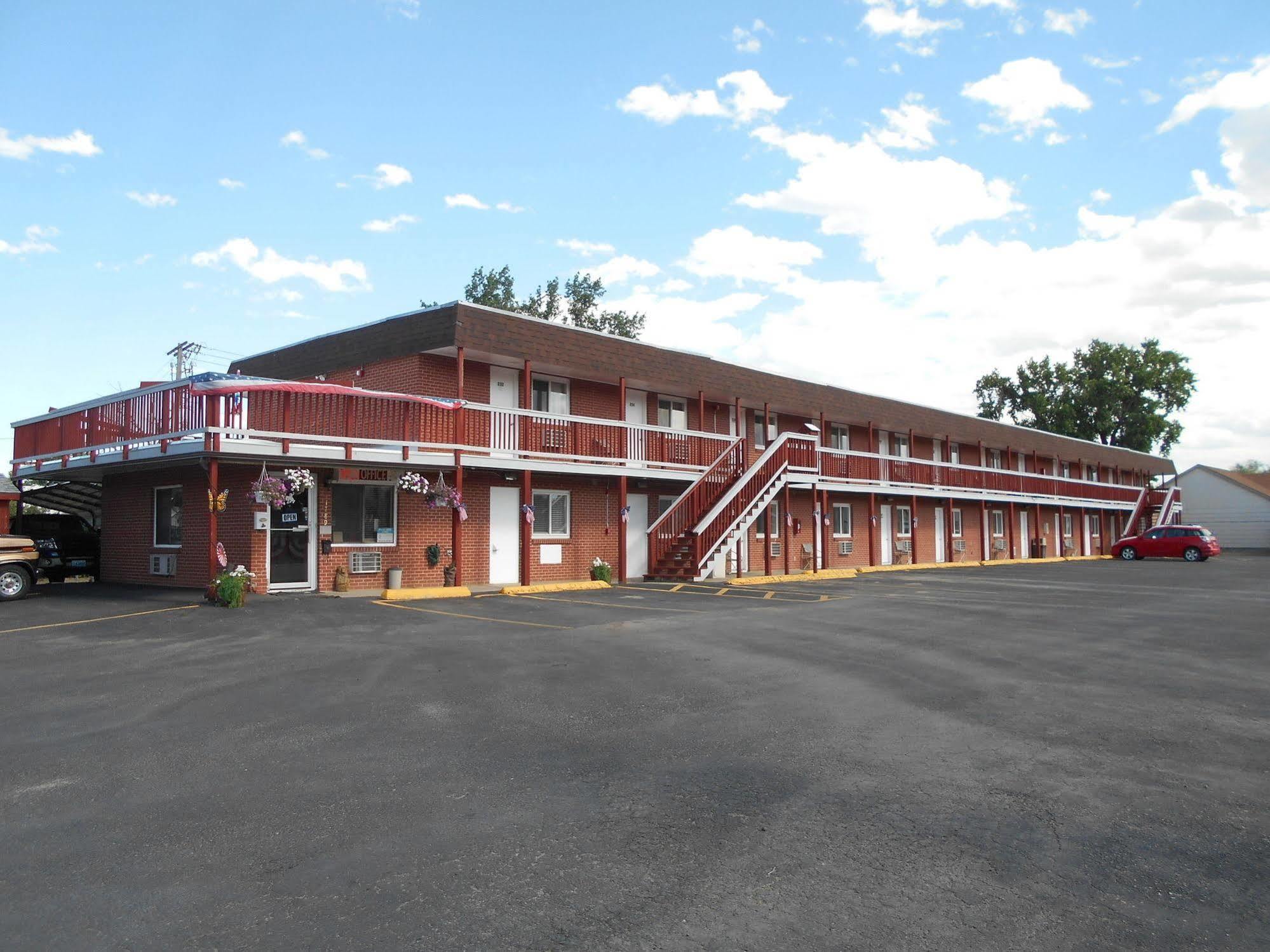 Super Saver Inn Sheridan Bagian luar foto