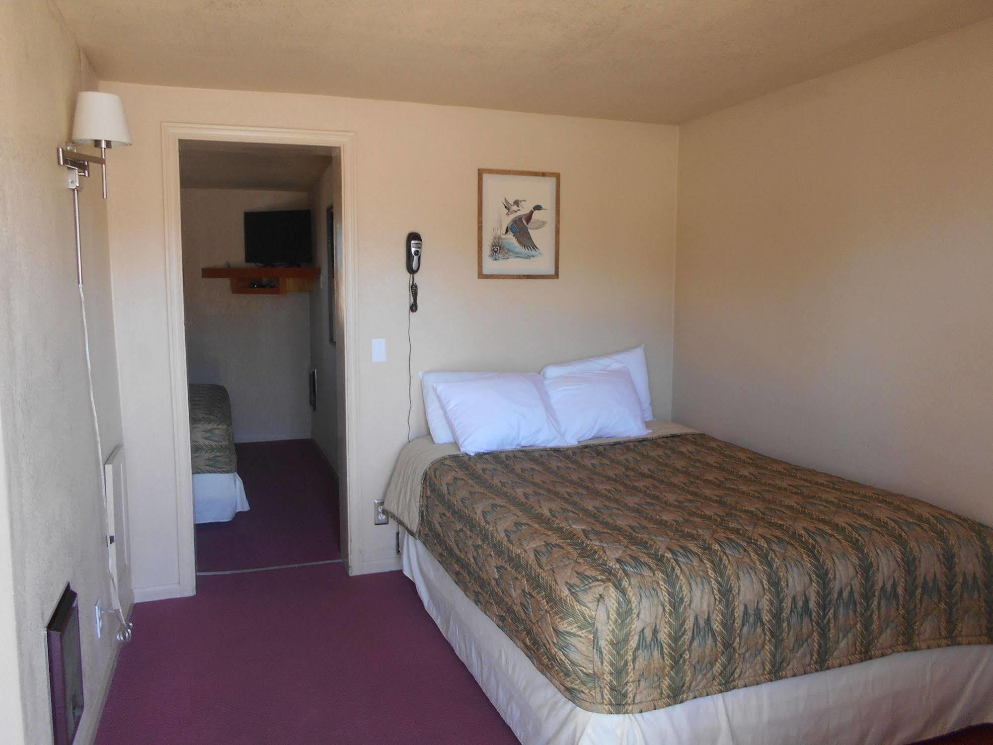 Super Saver Inn Sheridan Bagian luar foto