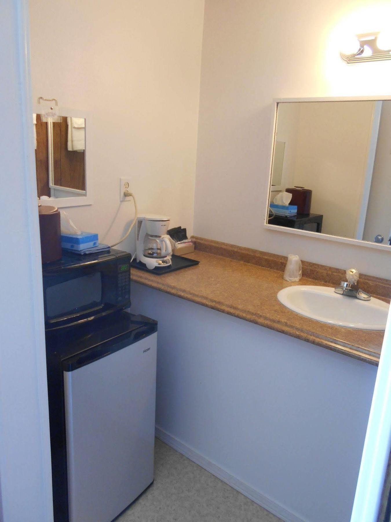 Super Saver Inn Sheridan Bagian luar foto