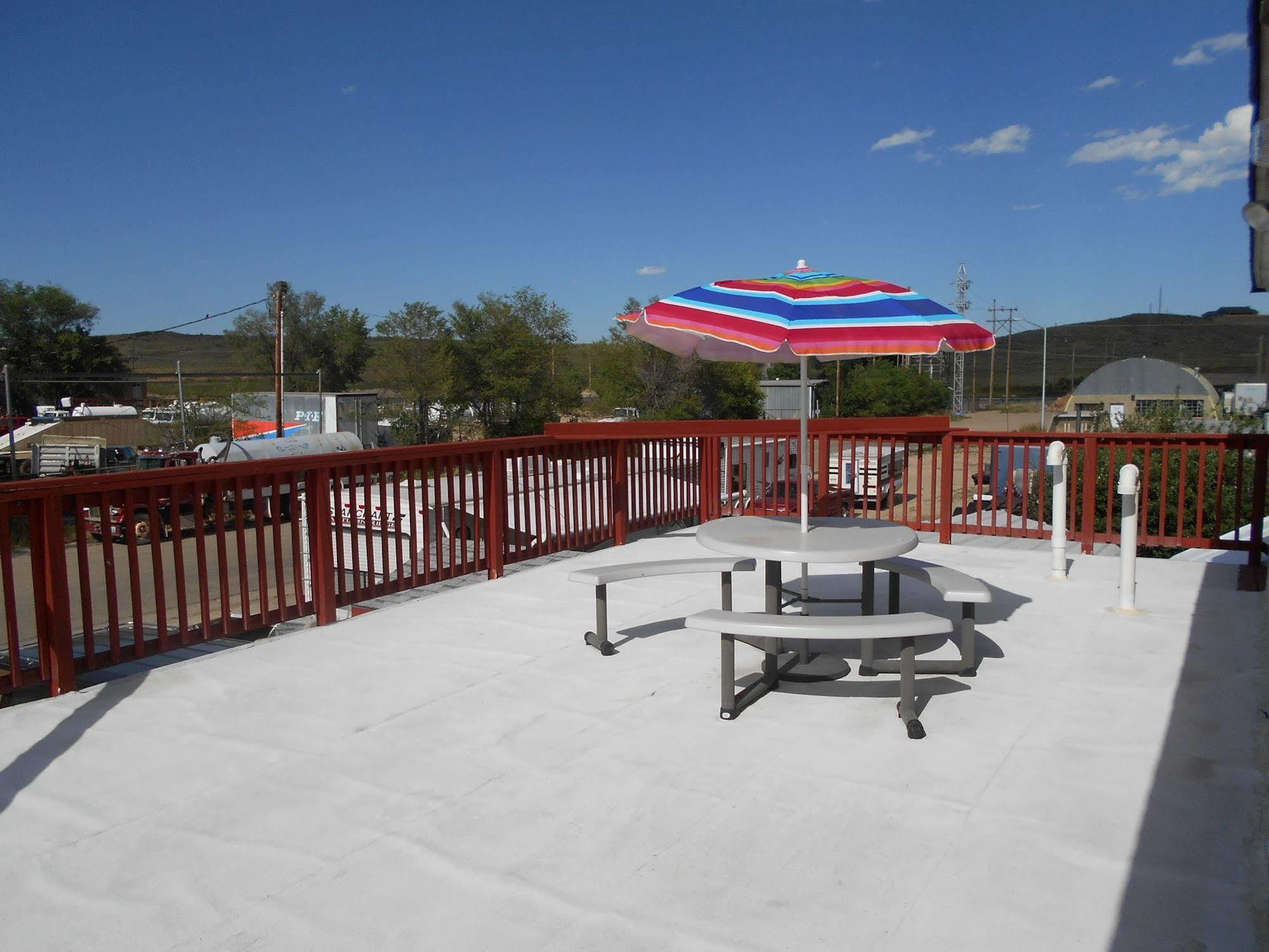 Super Saver Inn Sheridan Bagian luar foto