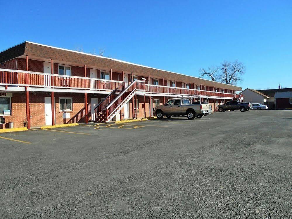 Super Saver Inn Sheridan Bagian luar foto